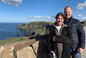 Dublin: Voyagers Private Cliffs of Moher Tour