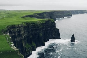 Dublin: Voyagers Private Cliffs of Moher Tour