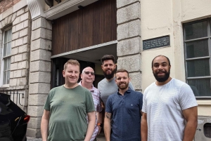 ダブリン：中世の城壁からグラフトン地区までのウォーキングツアー