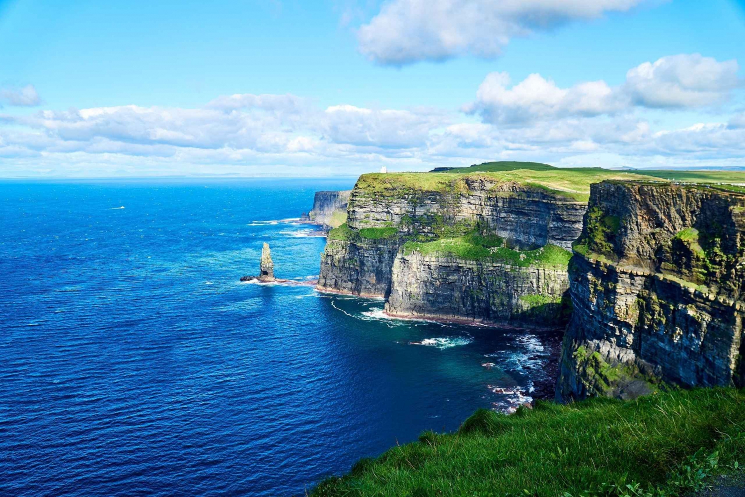 The Ultimate 10 Day Ireland Itinerary: Ireland Road Trip Extravaganza