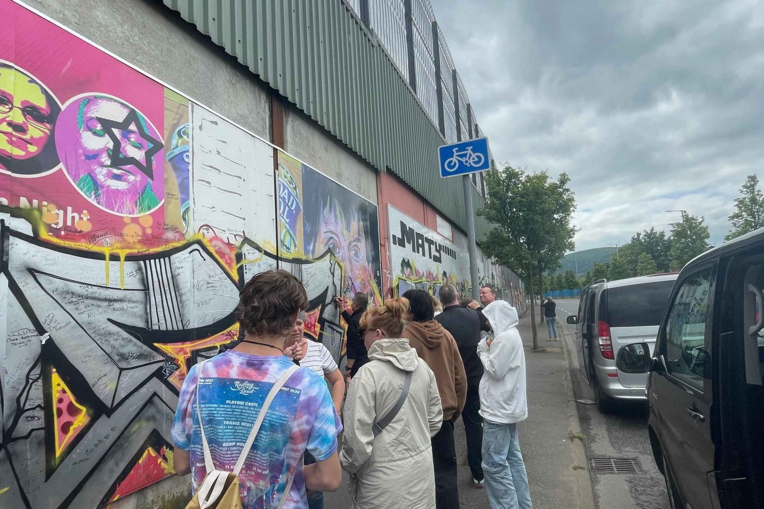 Von Dublin: Ganztägige Belfast-Tour mit Guide und Fahrer