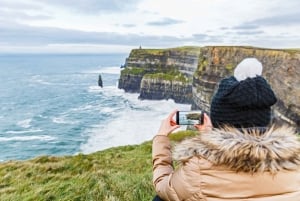 Dublin : Excursion d'une journée aux falaises de Moher, à Doolin, au Burren et à Galway