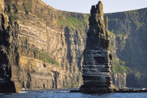 From Dublin: Cliffs of Moher, Boat Tour & Ailwee Caves