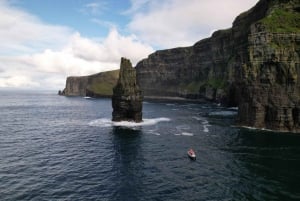 Au départ de Dublin : Falaises de Moher, croisière en bateau et grotte d'Aillwee