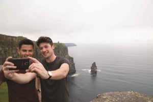 Desde Dublín: tour en grupo pequeño por los acantilados de Moher