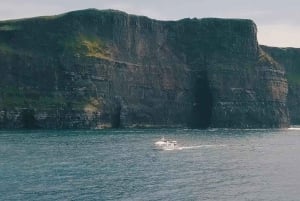 Vanuit Dublin: Galway + Cliffs of Moher Boottocht in het Spaans