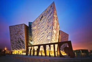 De Dublin: Tour particular a Belfast num carro de luxo