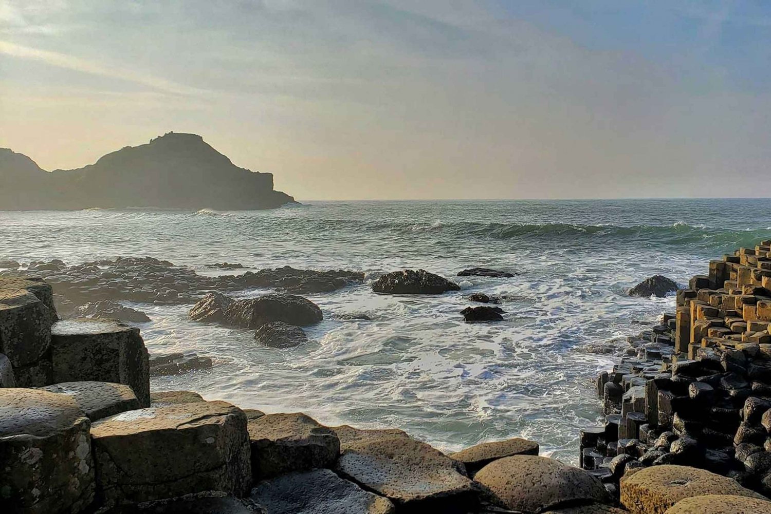 Giant's Causeway Yksityinen autonkuljettaja päiväkierros Ylellinen 6 istuinpaikkainen autoilu