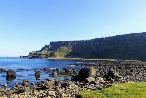 Giant's Causeway Yksityinen autonkuljettaja päiväkierros Ylellinen 6 istuinpaikkainen autoilu