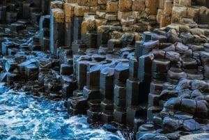 Giant's Causeway Private Chauffeur day tour Luxury 6 seater