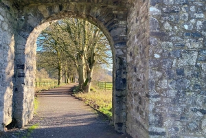 Historia och kulturarv: Kells, Trim, Loughcrew Cairns, Fore