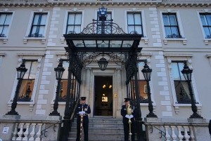 Wycieczka po domach Guinnessa z kuflem Guinnessa