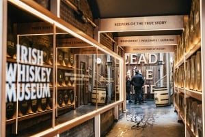 Irish Whiskey Museum: Whiskey Blending Tour with Tastings