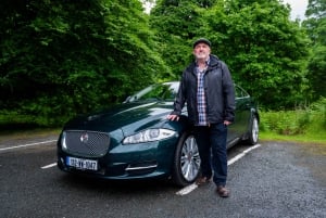 Visite privée de l'histoire moderne de l'Irlande dans une voiture de luxe