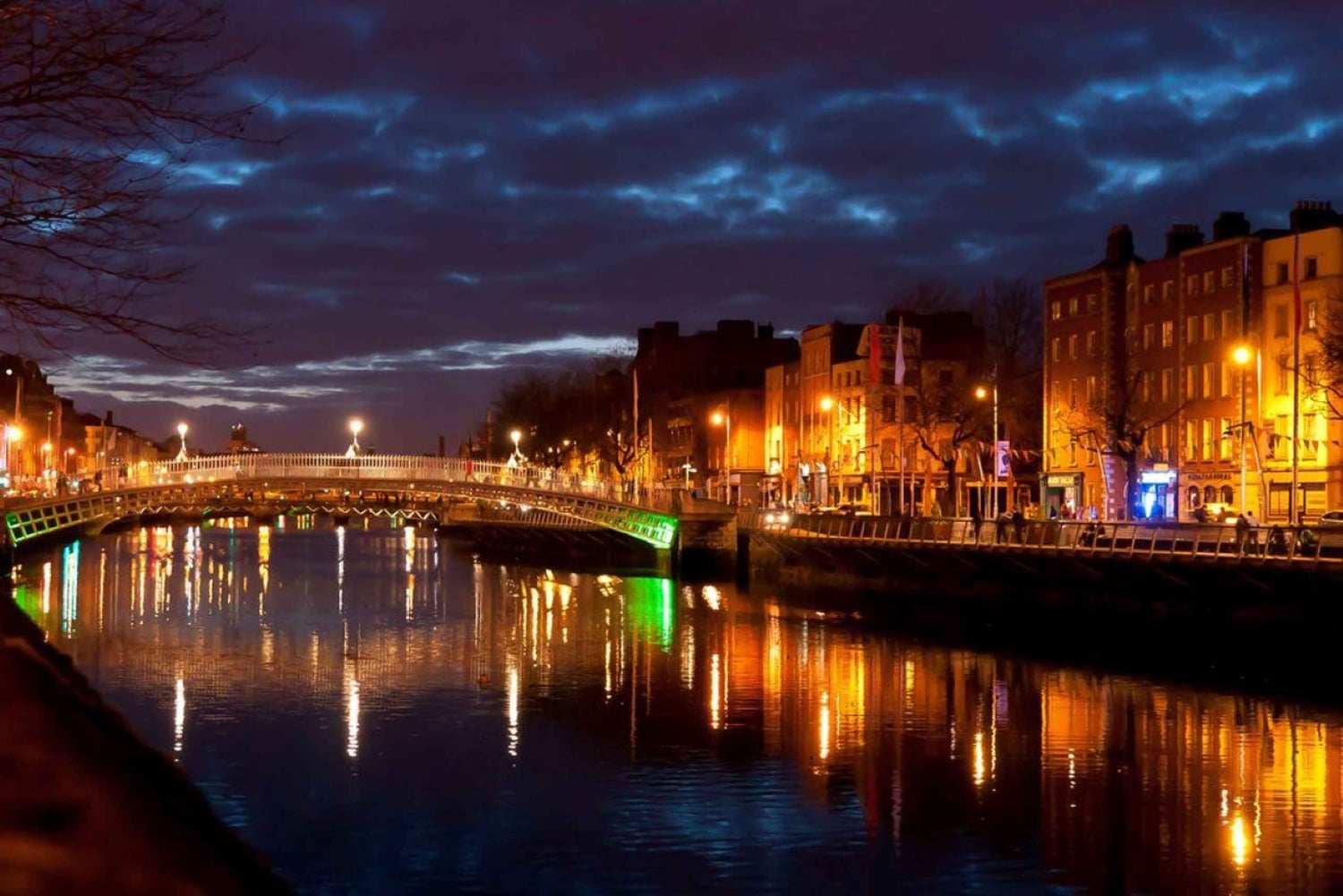 Private Evening Tour of Illuminated Dublin Landmarks