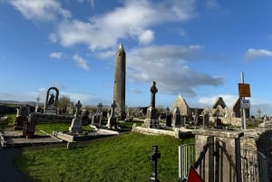 Private Tour of Cliffs of Moher and The Burren from Dublin