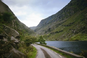 Ring of Kerry/Dingle Peninsula: Private 2 day Tour 6 seater