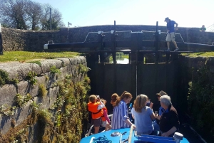 Саллинс: круиз по Гранд-каналу с прохождением шлюза Дигби — 2,5 часа