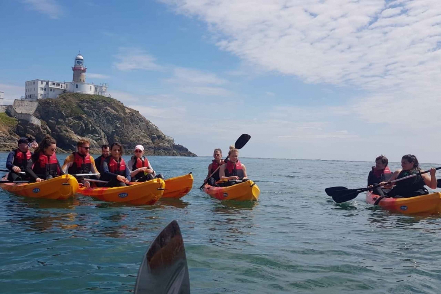 Dublino: Tour in kayak in mare al faro di Baily a Howth