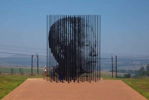Drakensberge und Mandela-Gefangenenstätte Tour von Durban aus
