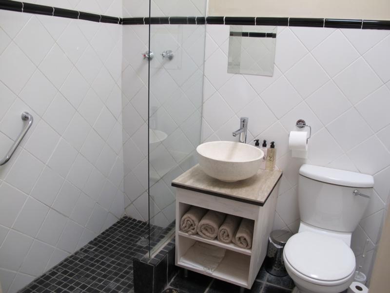 Guest House on Irvine
