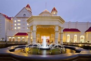 Port Elizabeth: Nightlife Tour with Dinner and Transport