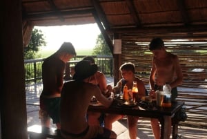 Каякинг по реке Гамтус и однодневная поездка на курорт