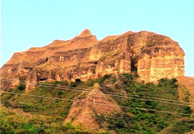 Mandango Hill