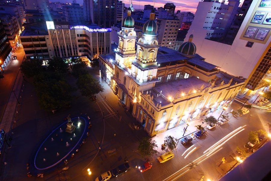Guayaquil Plaza San Francisco (photo credits: Ministerio de Turismo)