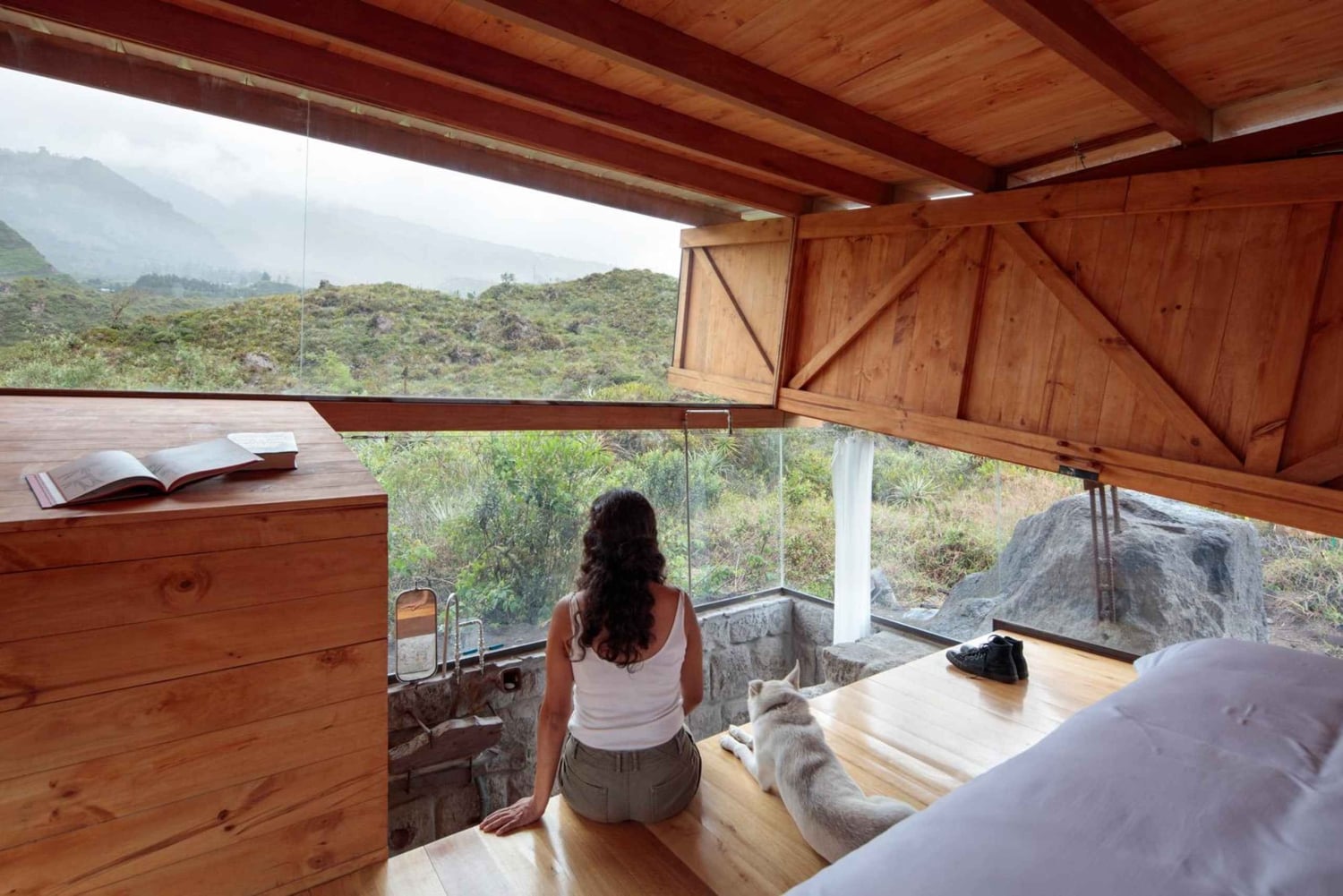 バイオスでアドベンチャーとヨガ + エコロジカルキャビンでのご宿泊（2泊）