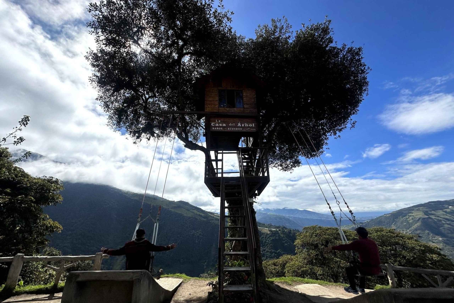 All-Inclusive Quito Day Trip to Cotopaxi and Baños