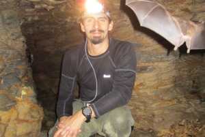 Höhlen-Trekking im Amazonasgebiet Ecuadors mit einheimischem Reiseleiter im Huasquila-Reservat