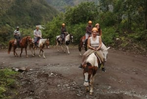 Banos: 3 timer på hesteryggen med utsikt over Tungurahua