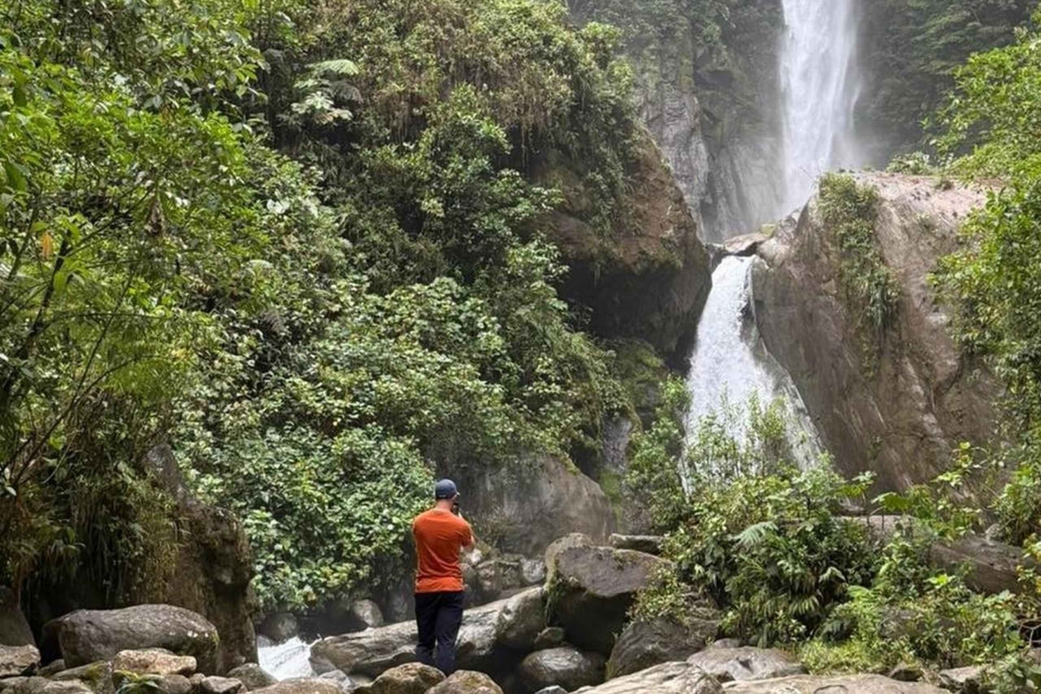 Baños: 8 Waterfall Route Tour with Lunch and Guide