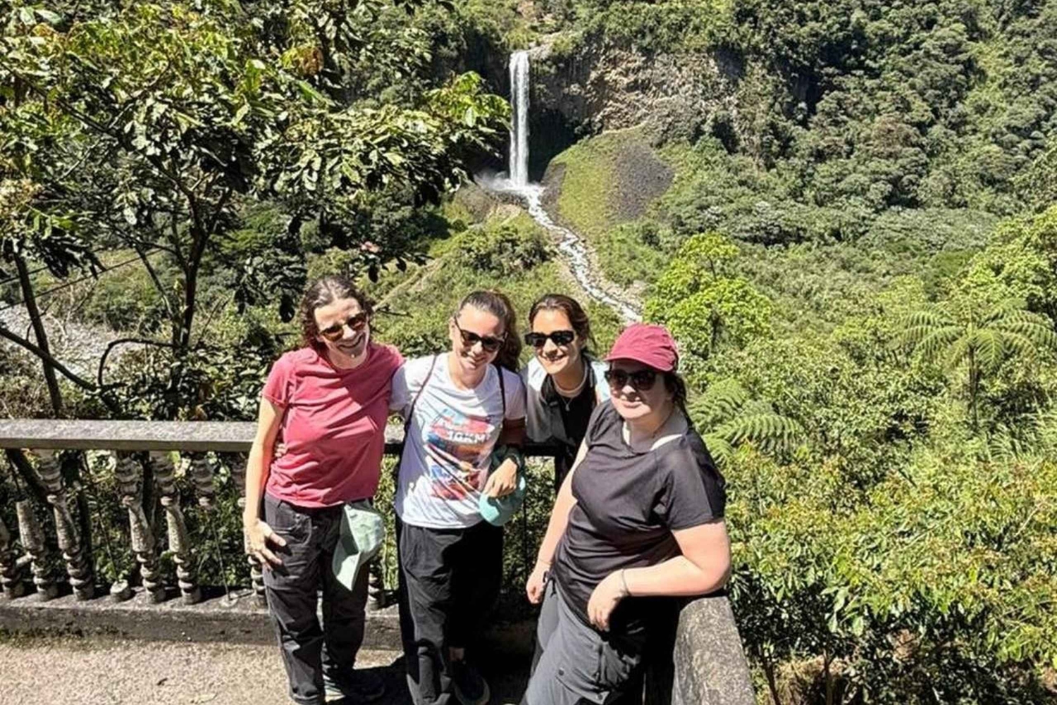 Baños: 8 Waterfall Route Tour with Lunch and Guide