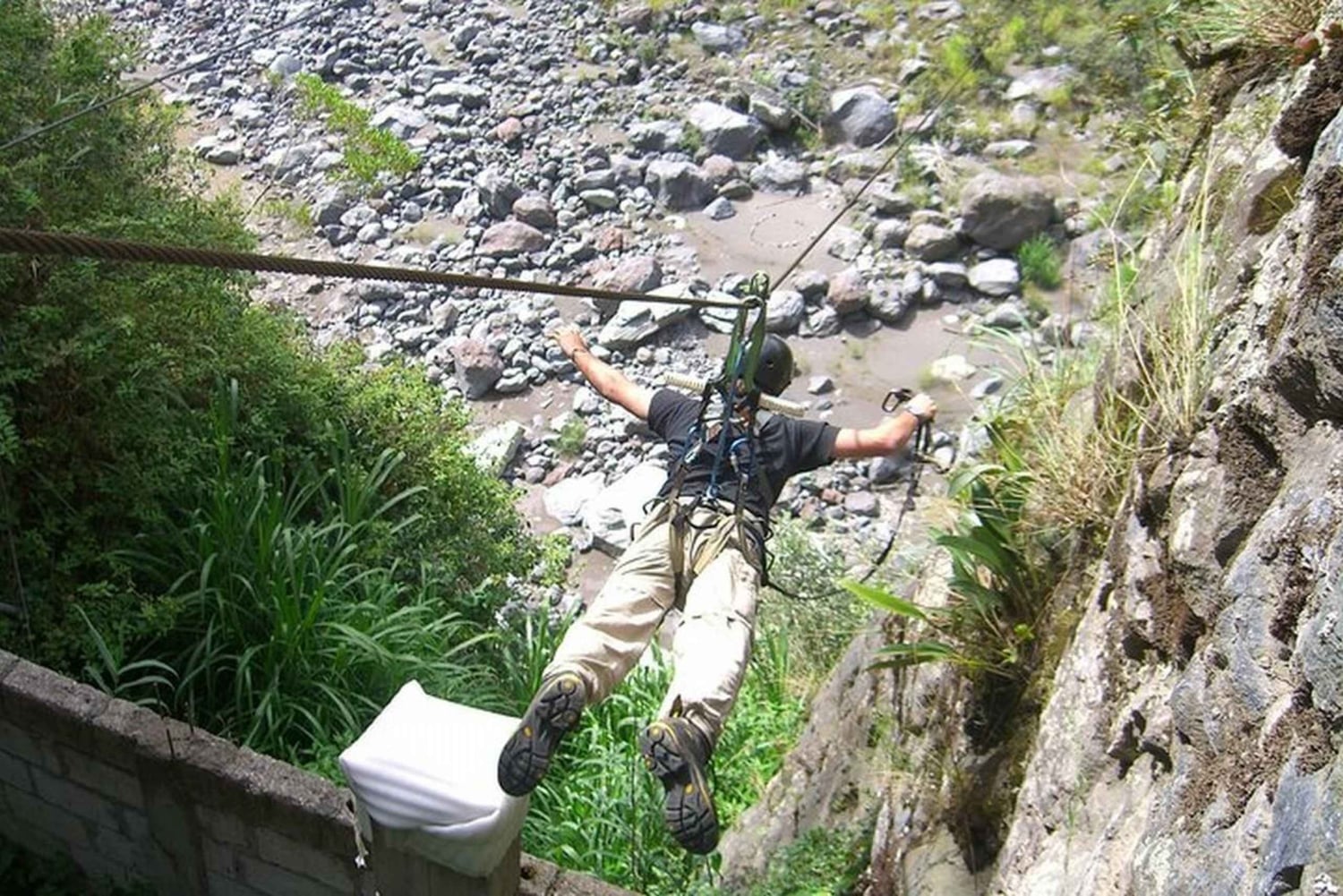 Baños: Canopy Ziplining in Puntzan Adventure Park