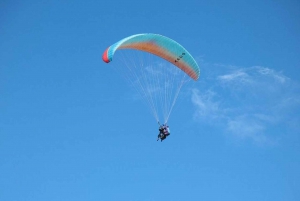 Baños: Paragliding Tandemflug mit Blick auf die Anden
