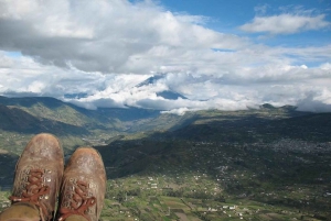 Baños: Tandemflyvning med paragliding og udsigt over Andesbjergene