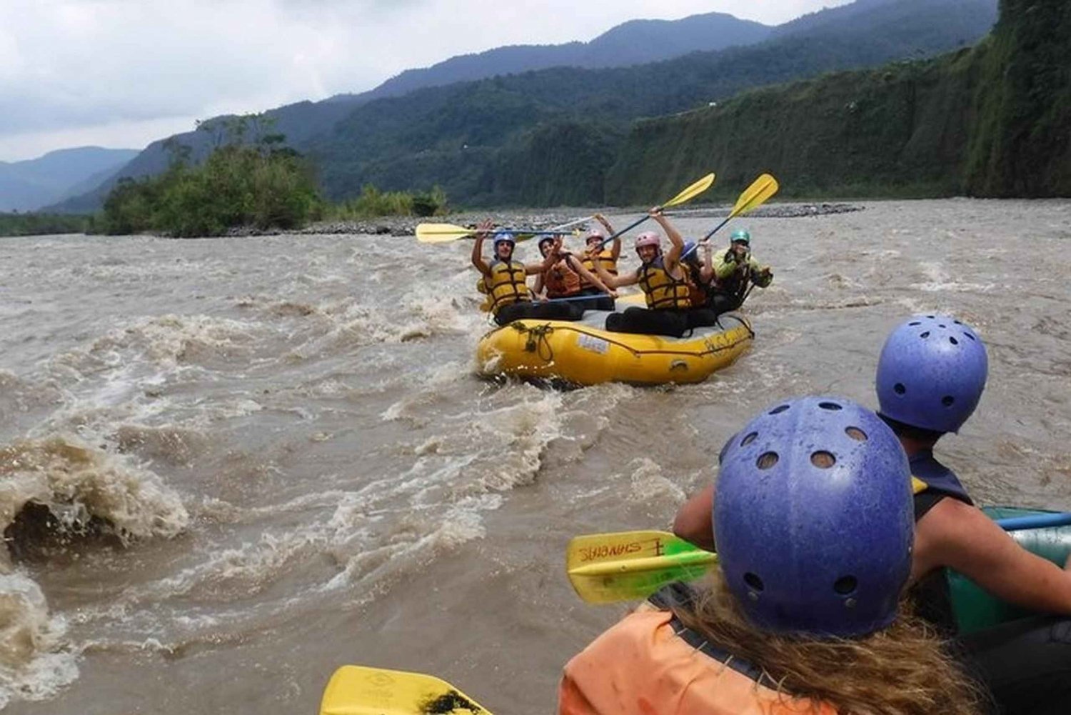Baños: Pastaza River Rafting Tour mit Mittagessen