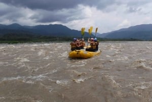 Baños: Pastaza River Rafting-tur med frokost