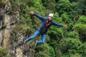 Baños: San Francisco Bridge Swing Jump Experience