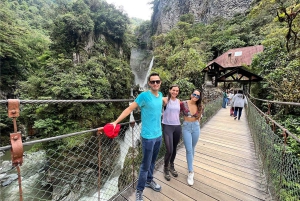 طريق شلالات بانوس وبيلون ديل ديابلو الشهير والغداء