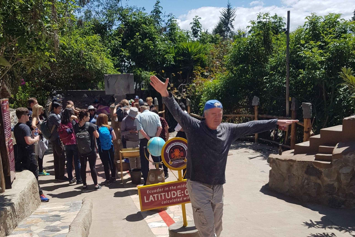 مغامرة مراقبة الطيور + جولة في مدينة كويتو ونصب خط الاستواء