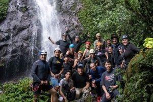 التجديف في الوديان في شمال غرب كيتو