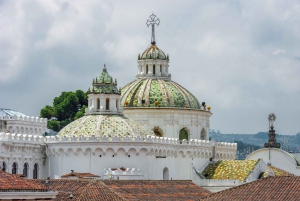Tour privado de la Catedral Metropolitana de Quito con tickets de entrada