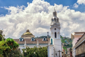 Tour privado de la Catedral Metropolitana de Quito con tickets de entrada