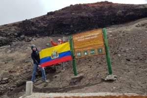 コトパクシ・ツアー（入場料と昼食付き）