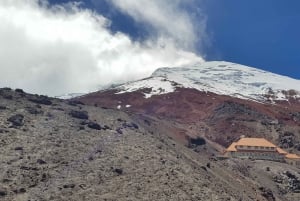 コトパクシ・ツアー（入場料と昼食付き）