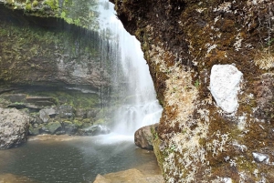 Cuenca: excursión de un día a la cascada Girón y el lago Busa