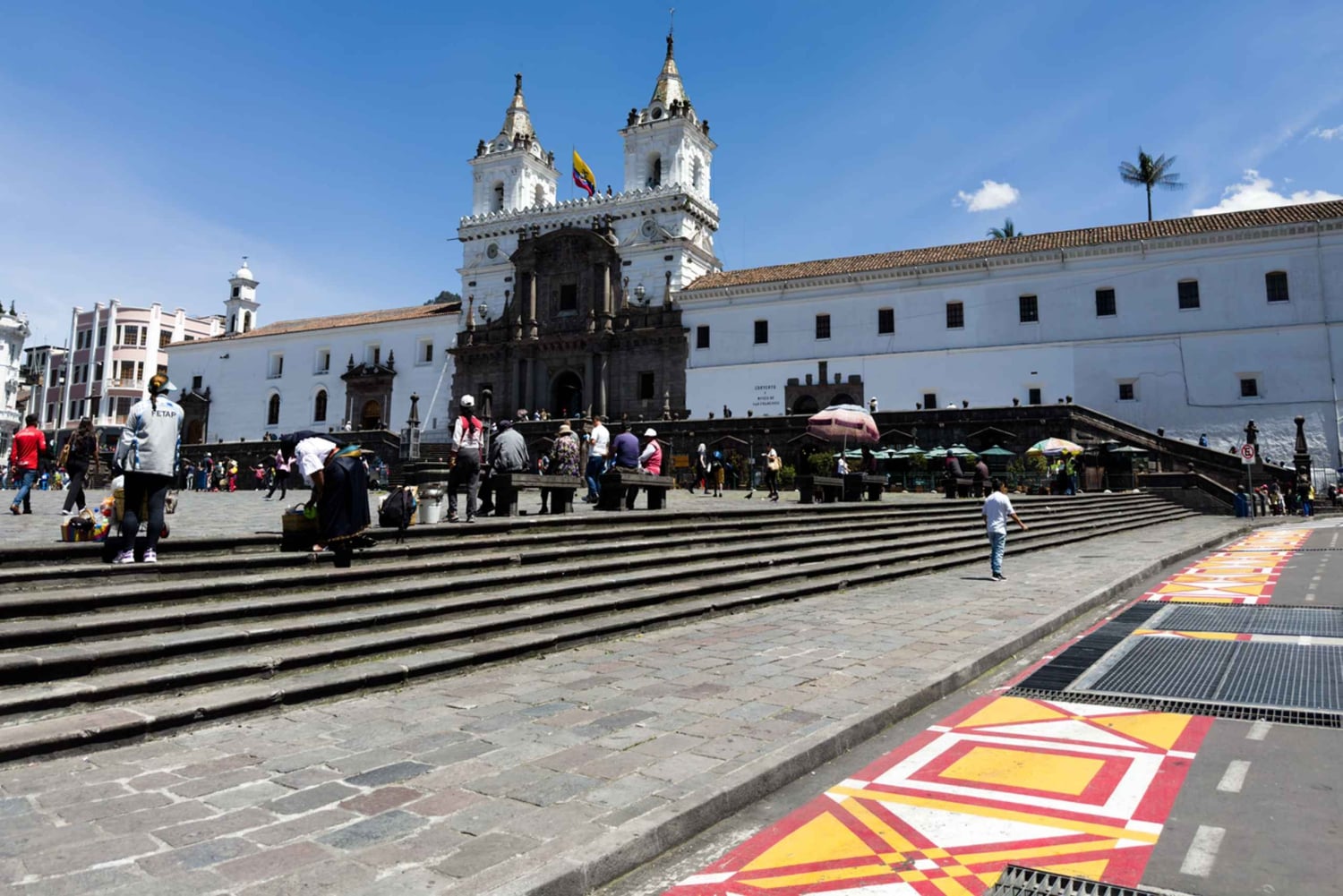 Upptäck Quito och ekvatorlinjen -Guidad dagsutflykt
